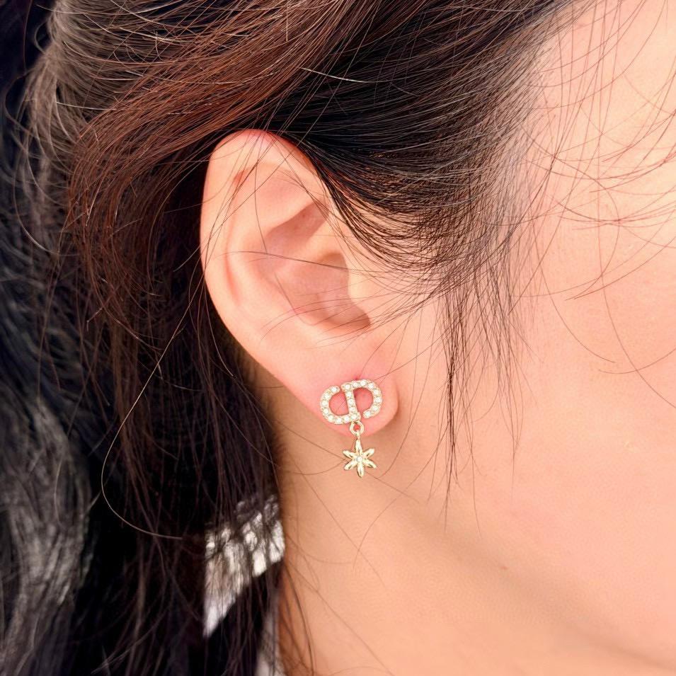 Dior 吊花珍珠耳釘 精品 超A