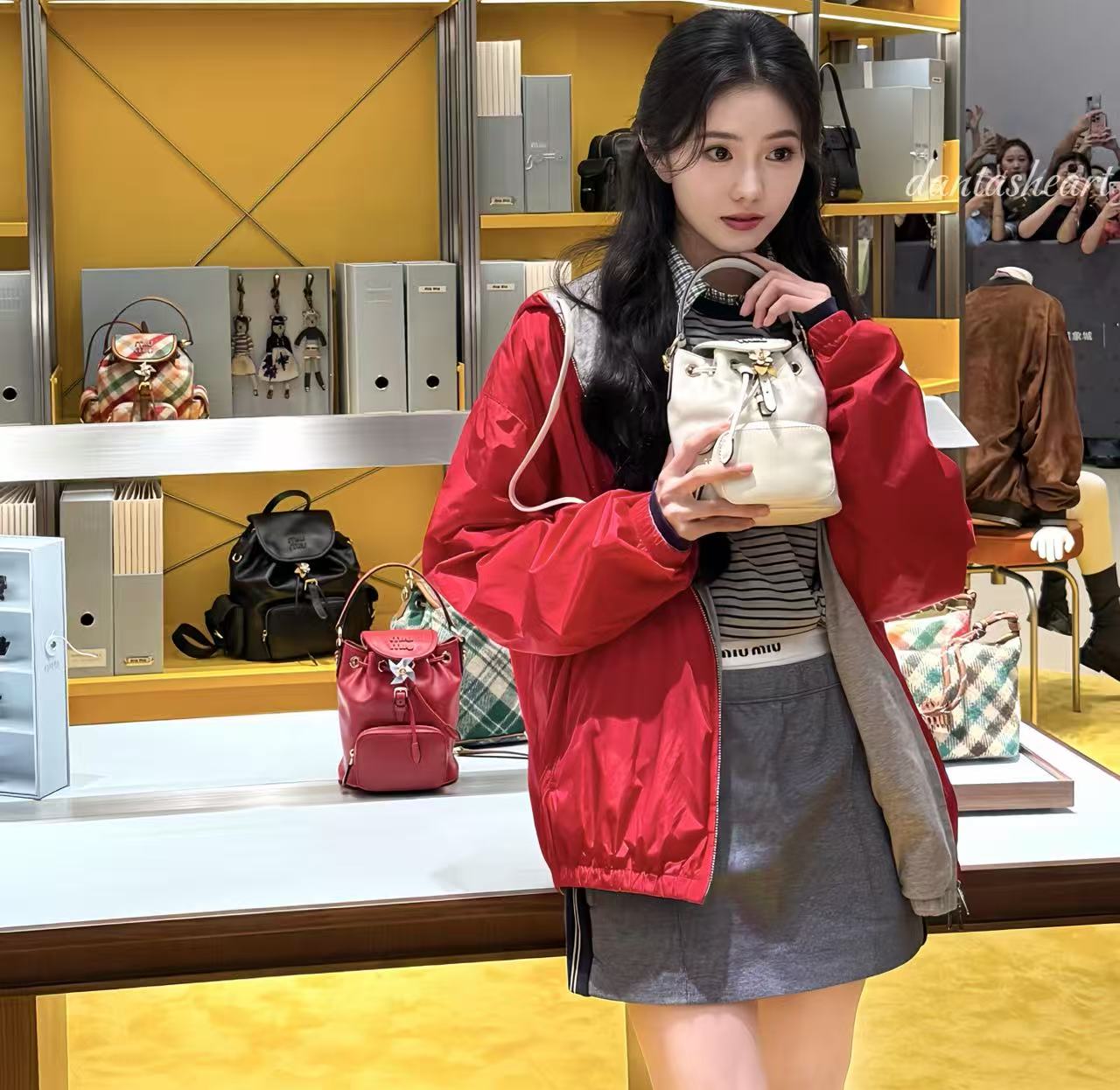 雙十一重磅福利款-MIU MIU   雙面穿時尚連帽外套