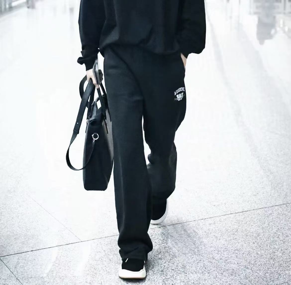 Unfoli  字母logo直筒闊腿褲 精品 超A