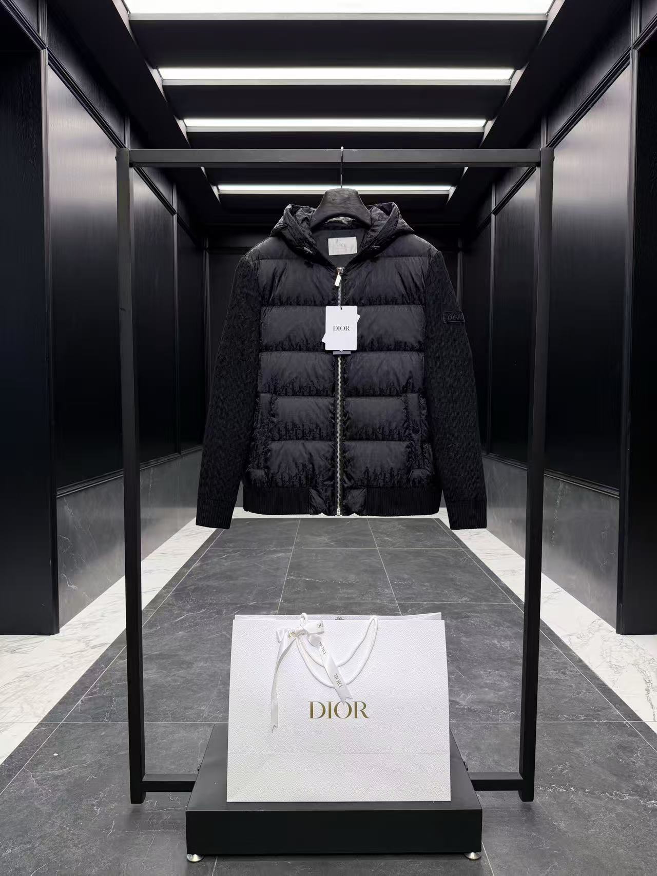 Dior Oblique男士針織拼接連帽羽絨外套 精品 精工