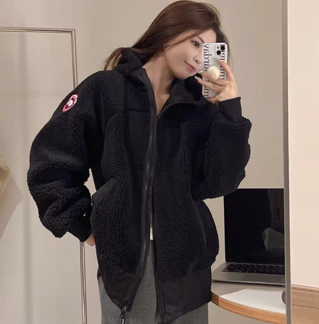 Canada Goose 加拿大鵝 女士拼接羊羔絨連帽外套 精品 高仿