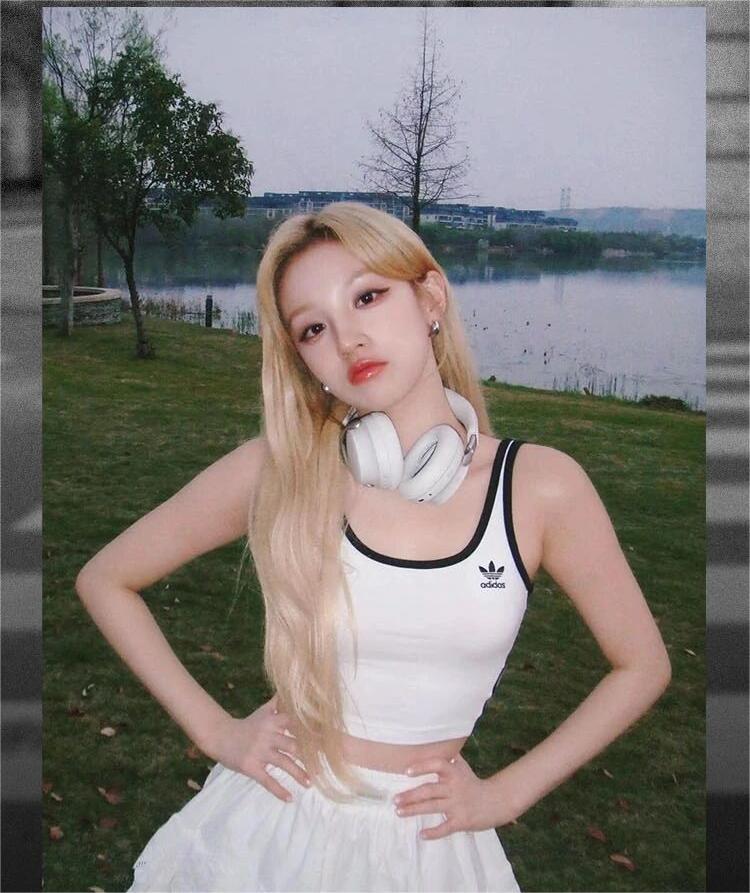 健身博主私藏!運動內衣的 N 種街頭穿搭提案