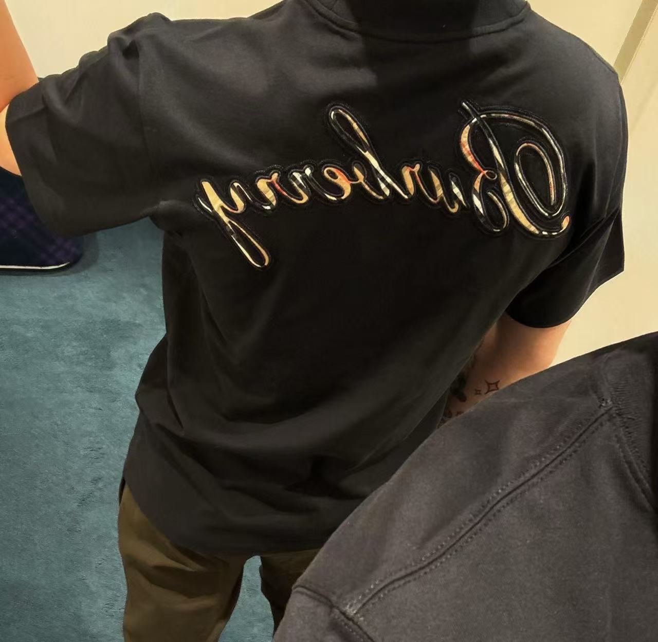 Burberry  格子字母刺繡短袖 精品 輕奢