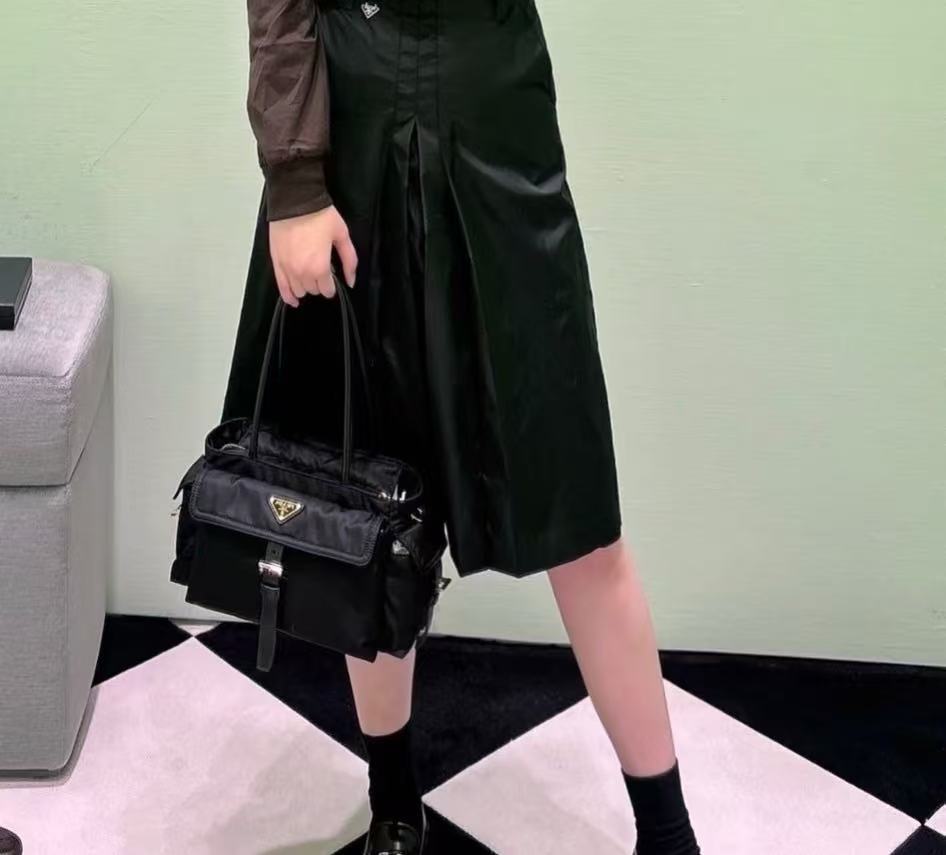 雙十一重磅特惠福利-Prada Explorer奢侈品尼龍手提包