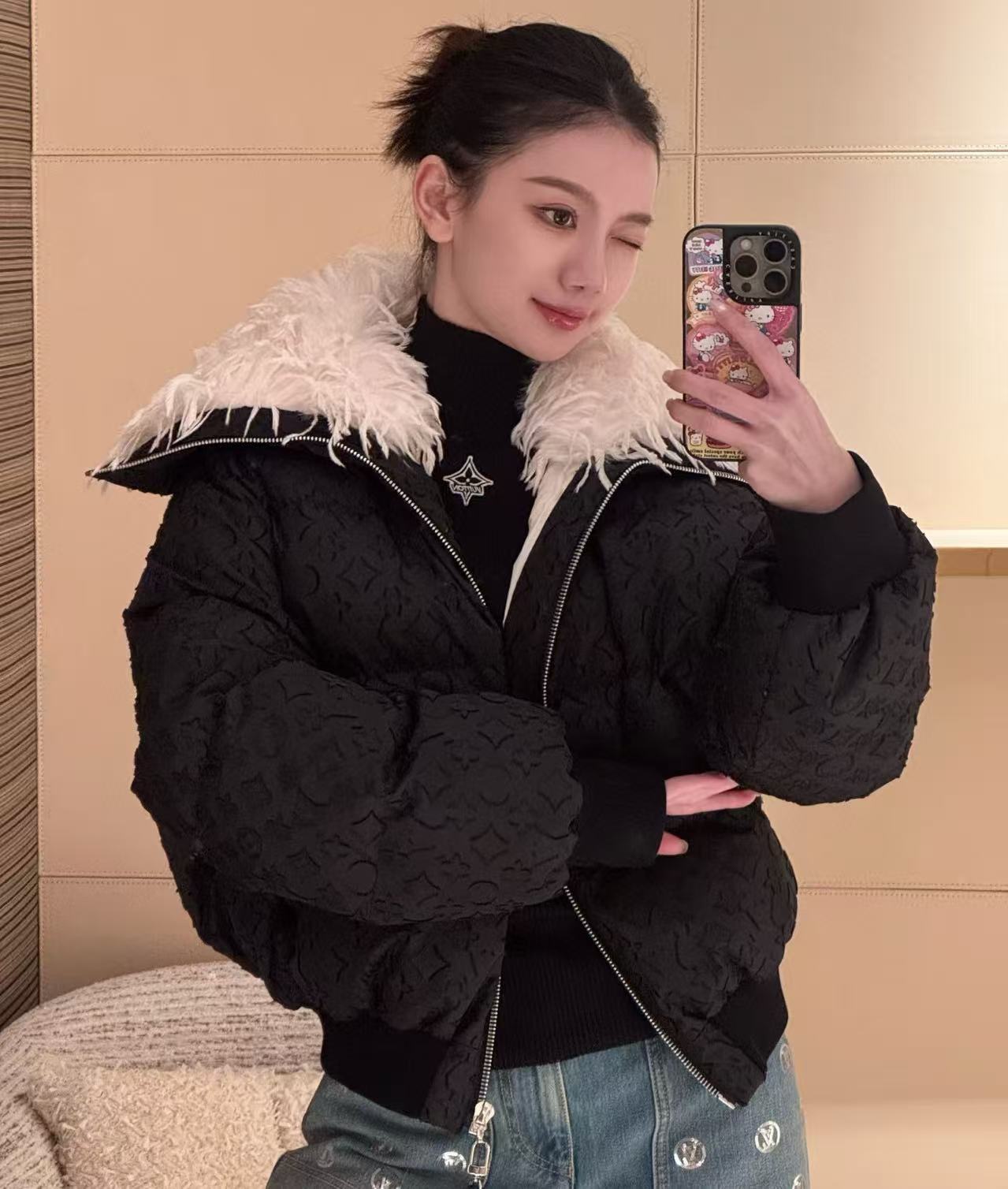 Louis Vuitton 暗紋羽絨滑雪外套 精品 時尚