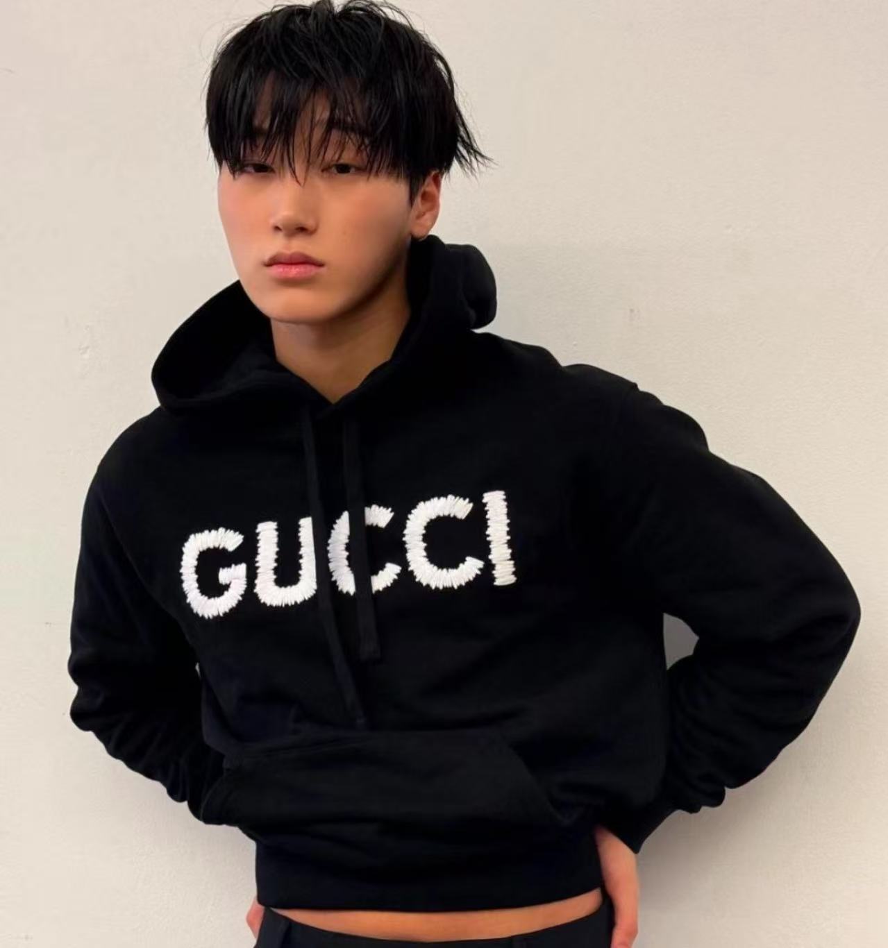 Gucci 字母羊毛刺繡連帽衛衣 精工 時尚