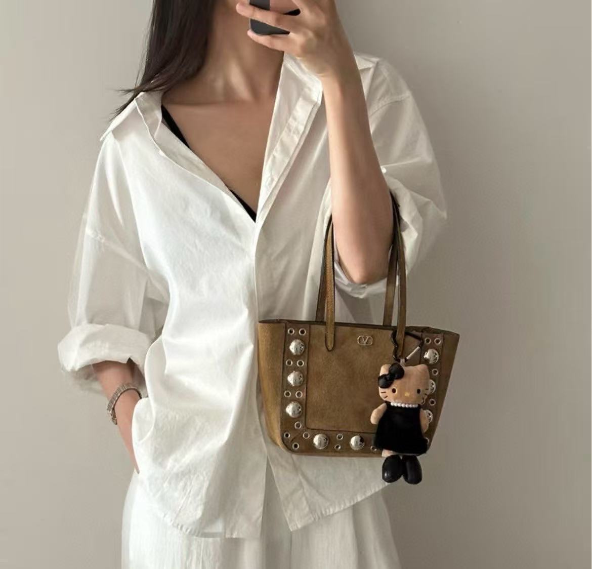  Valentino  Garavani Nellcote 鉚釘迷你托特包 原單 精品