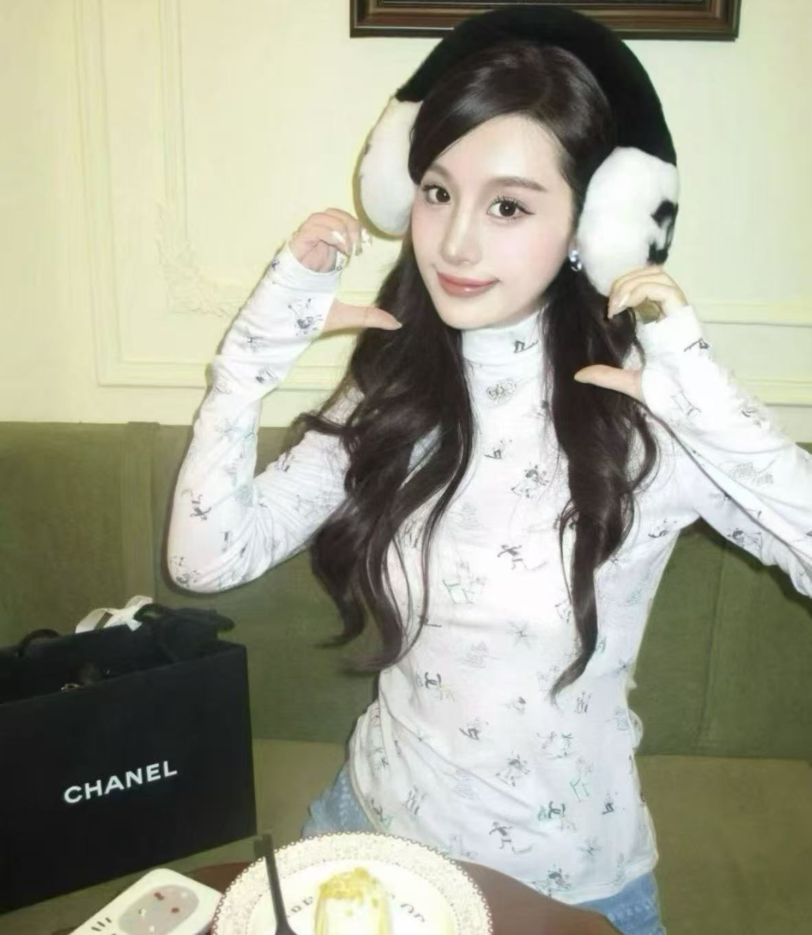 Chanel 滑雪系列高領打底衫 精品 精工