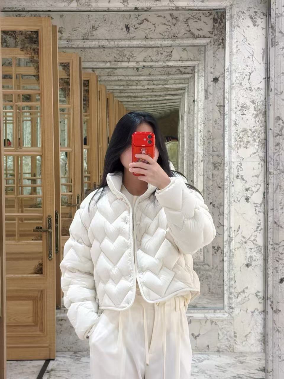 Moncler 三角波紋立領羽絨外套 (時尚,高仿)