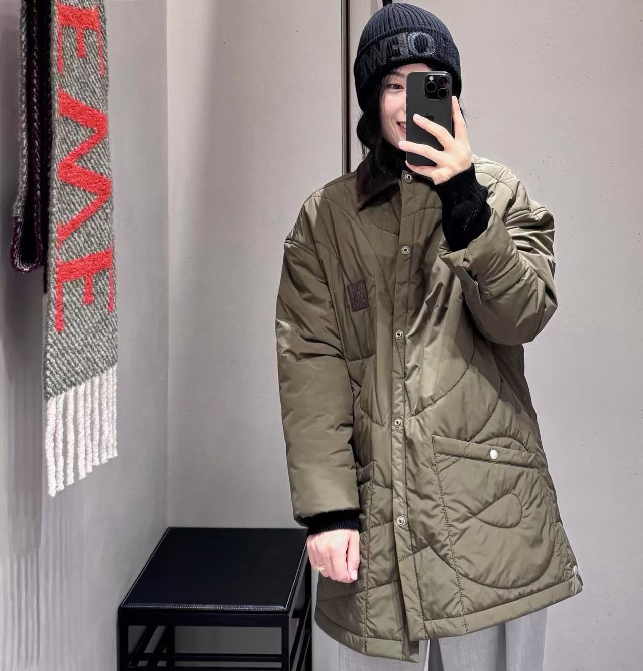 Loewe   輕量棉服外套 精品 時尚