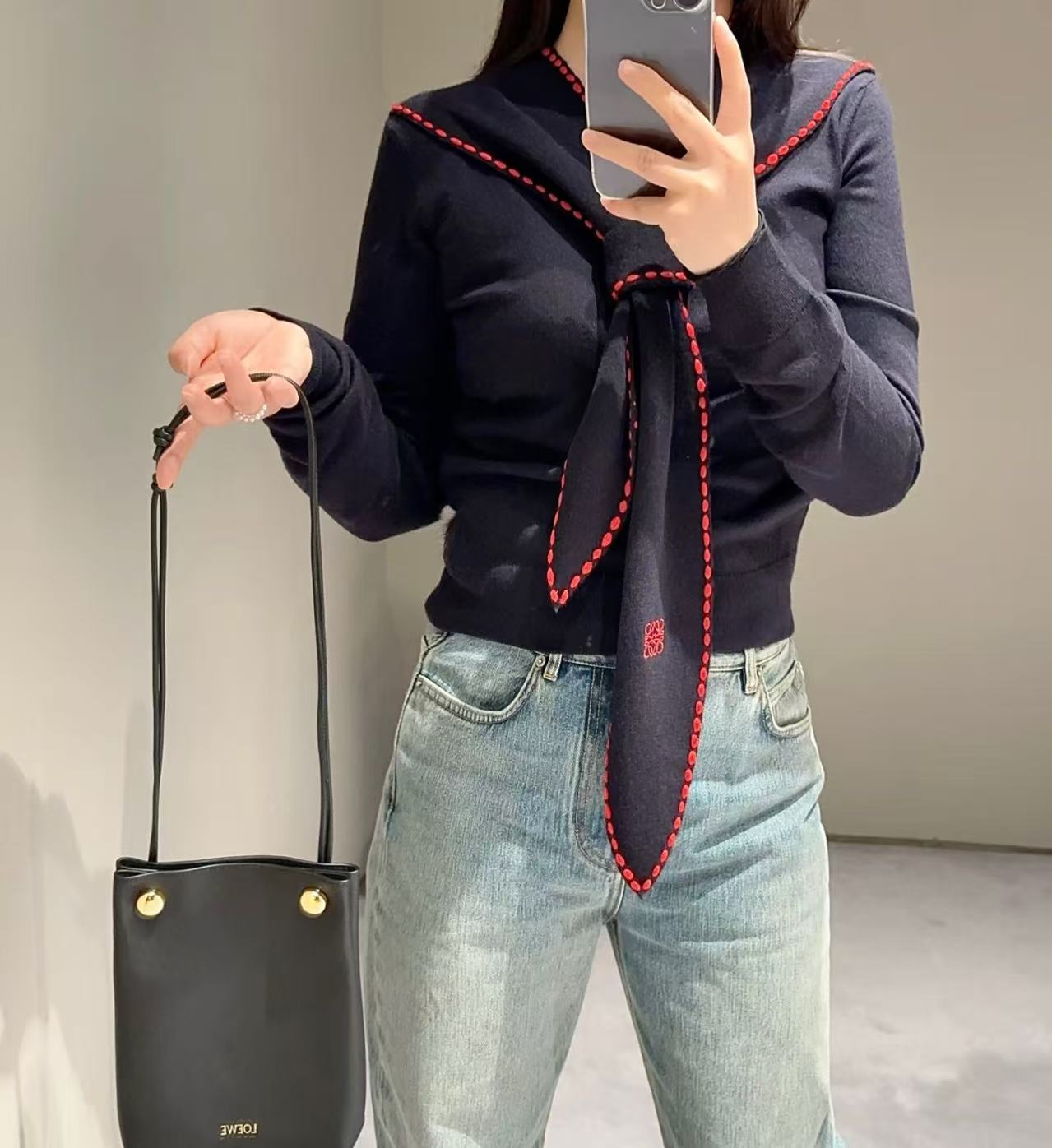 Loewe   撞色飄帶刺繡針織衫 精品 超A