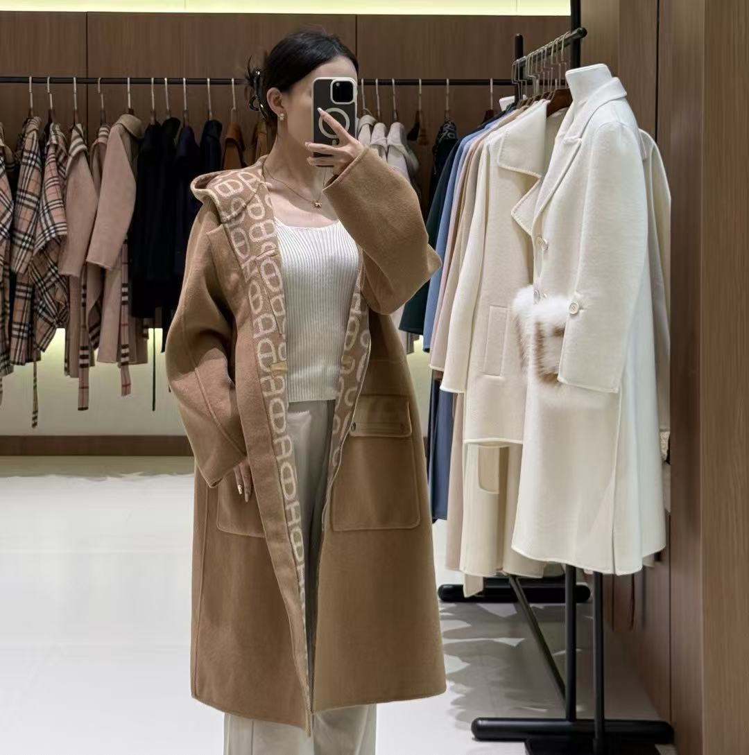 Hermès 內裡豬鼻元素復刻連帽大衣