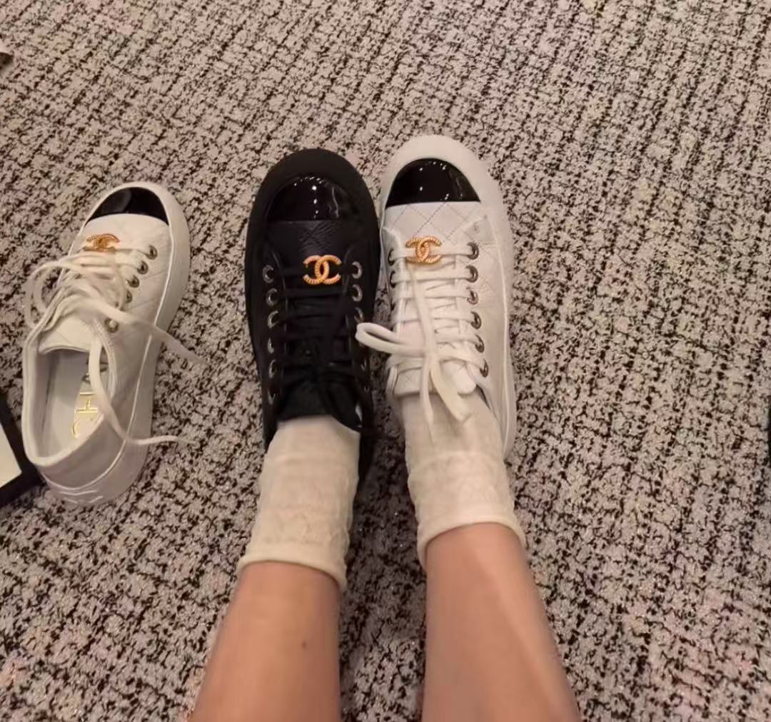 Chanel 25a厚底餅乾大頭鞋 精工, 奢侈品