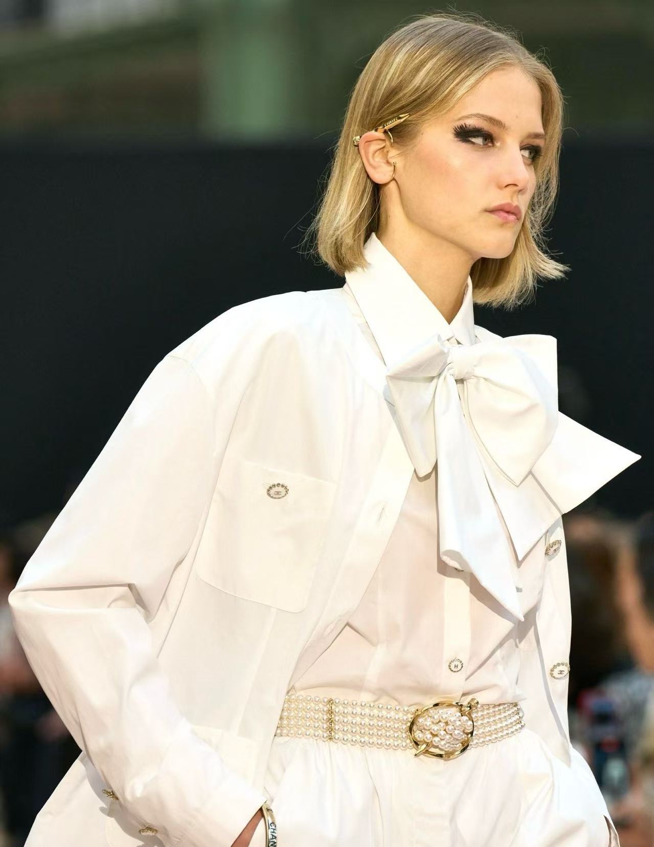 Chanel   25K 奢侈品 蝴蝶結白襯衫