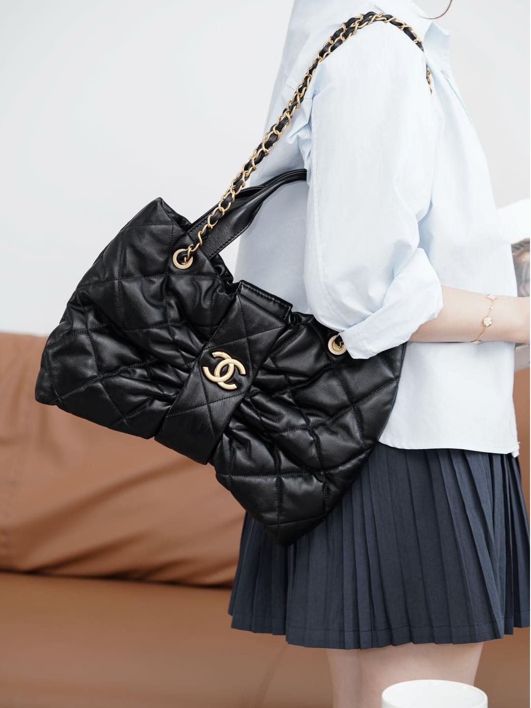 Chanel  25k蝴蝶結綿羊皮手袋（中號）復刻版