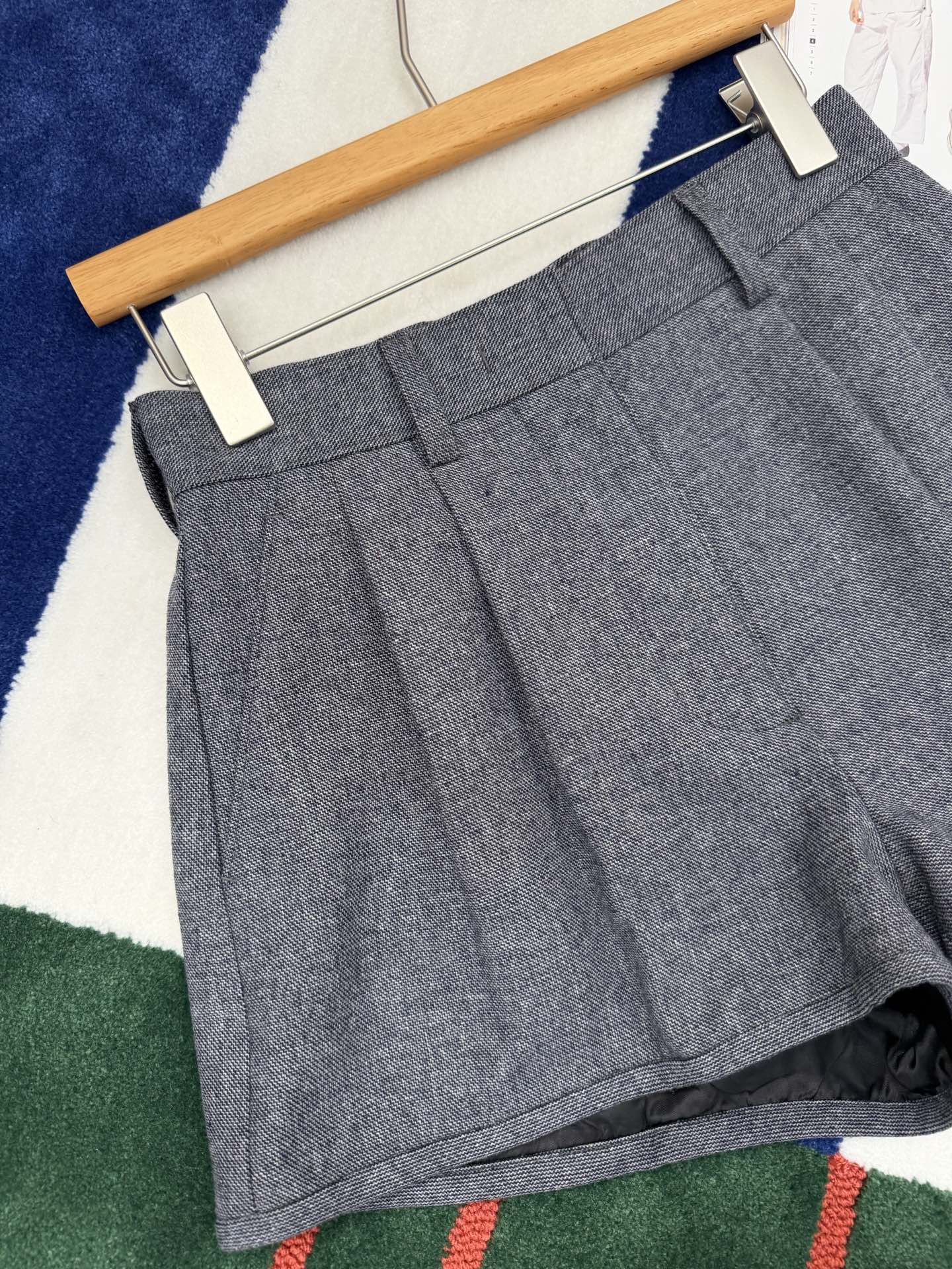 Prada  灰色扭結短褲 精品 高仿 - 6