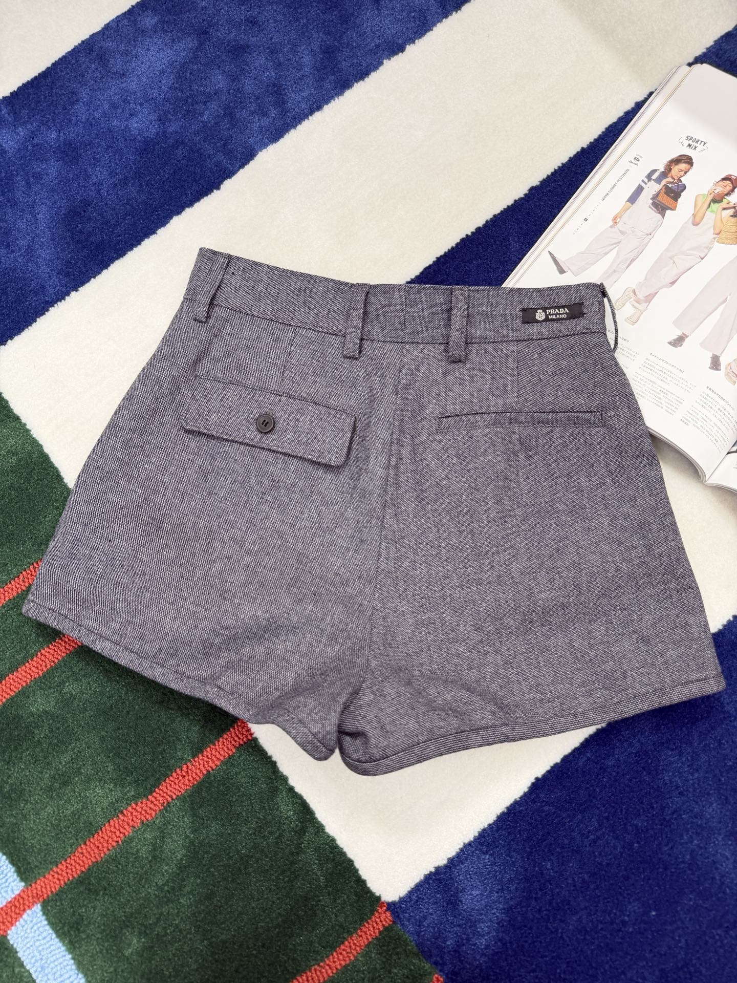 Prada  灰色扭結短褲 精品 高仿 - 9