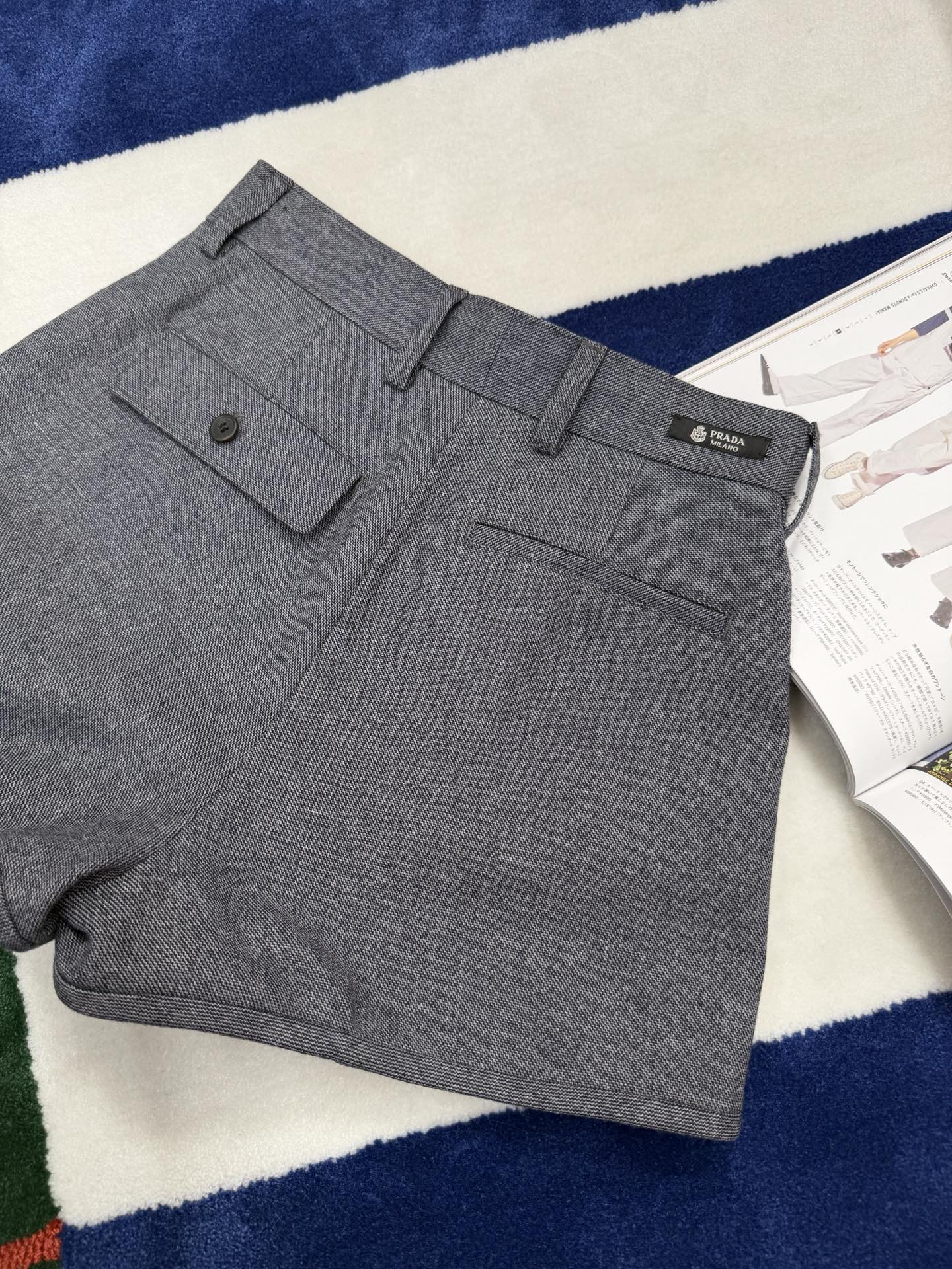 Prada  灰色扭結短褲 精品 高仿 - 10