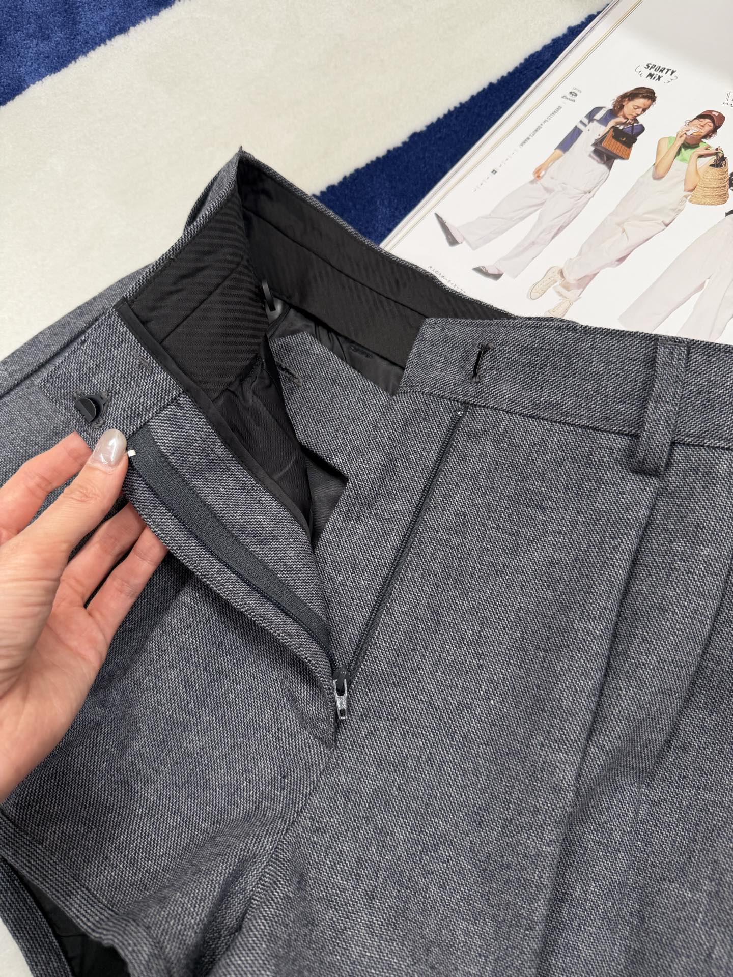 Prada  灰色扭結短褲 精品 高仿 - 11