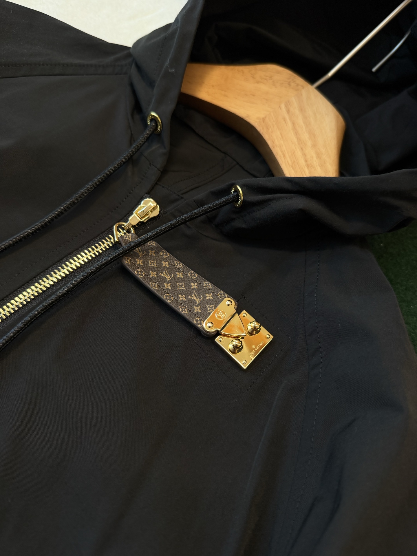 Louis Vuitton 帽抽繩風衣外套 高仿 時尚 - 4