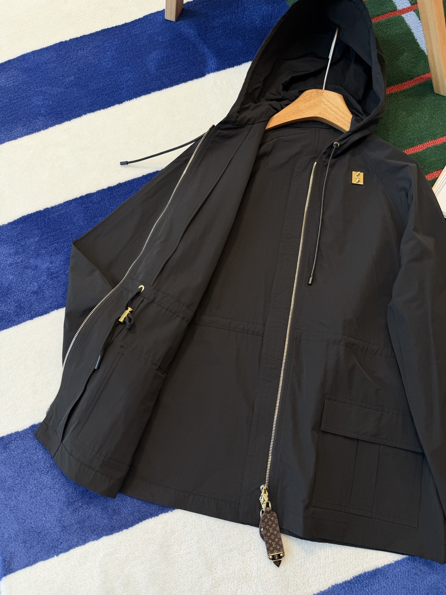 Louis Vuitton 帽抽繩風衣外套 高仿 時尚 - 7