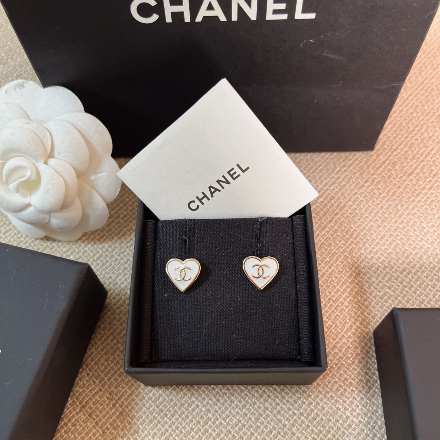 Chanel 25p白愛心耳釘 精品 超A - 3