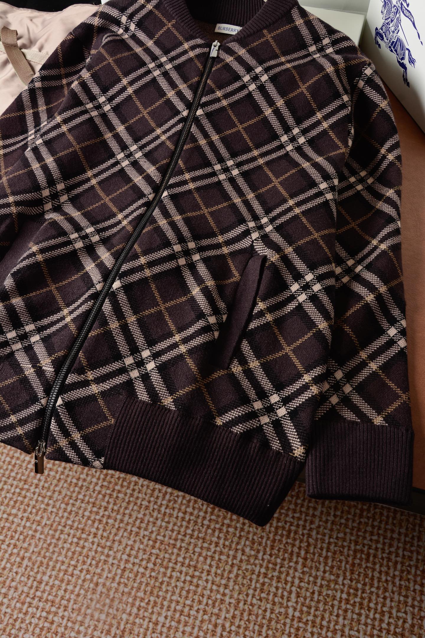 Burberry 格紋羊毛羊絨混紡飛行夾克 精品 A貨 - 18