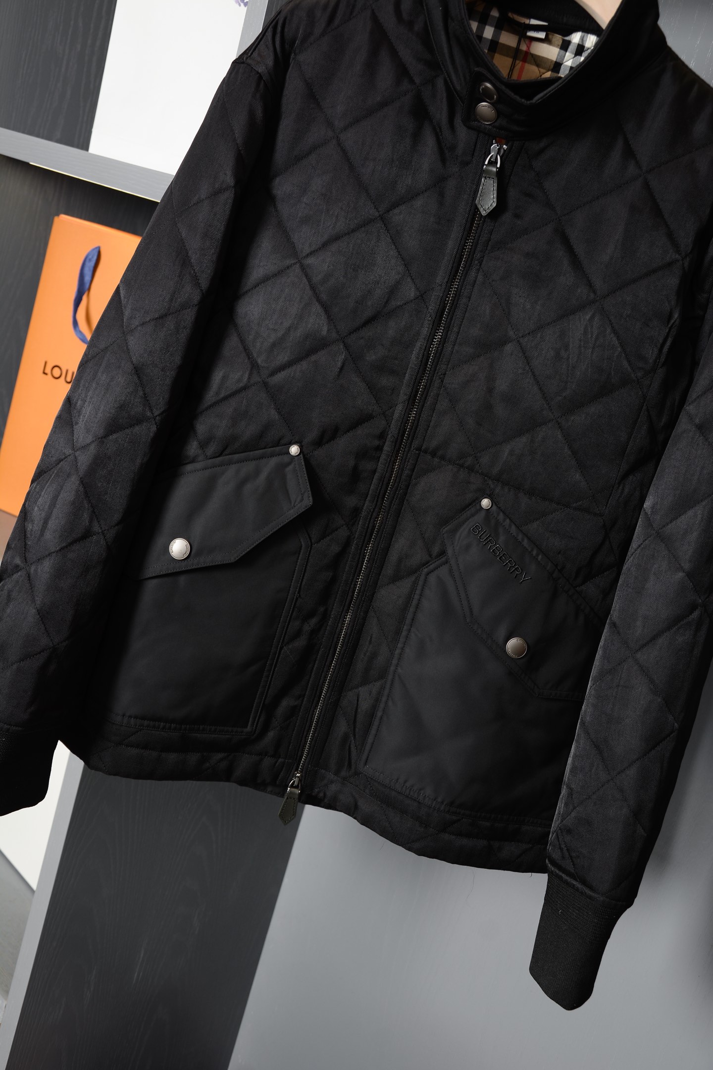 Burberry   絎縫溫控哈林頓棉服外套 精品 1:1 - 14