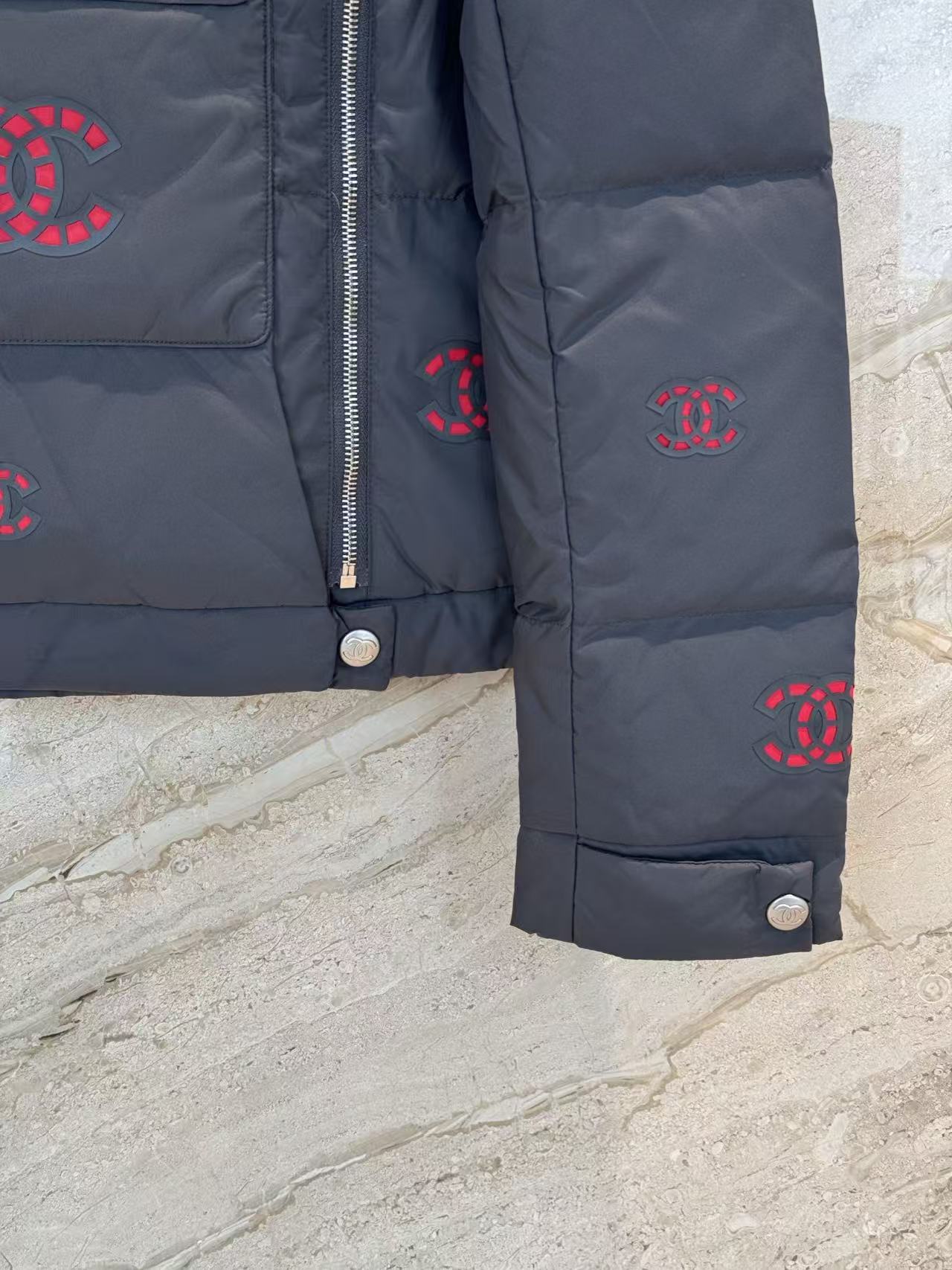 雙十一重磅福利款-Chanel 雙C標誌羽絨外套  – 精品復刻 - 9