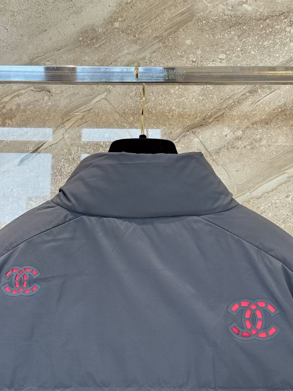 雙十一重磅福利款-Chanel 雙C標誌羽絨外套  – 精品復刻 - 11