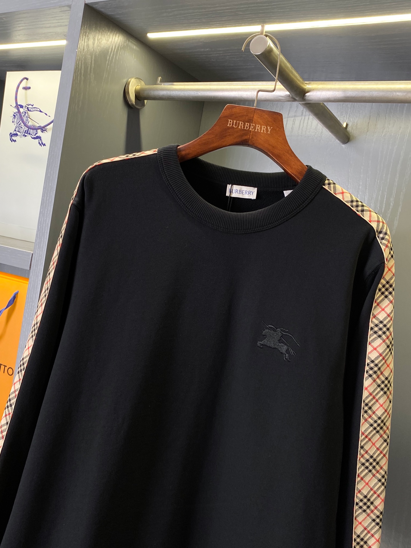 Burberry 側邊格紋裝飾棉質圓領衛衣 精品 高仿 - 13